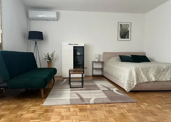 Emma 公寓 特拉夫尼克